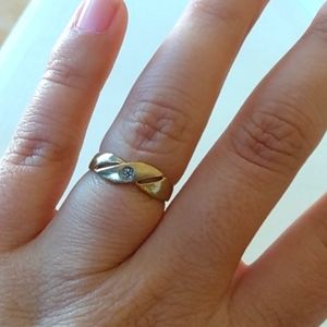 10k yellow gold Gem band